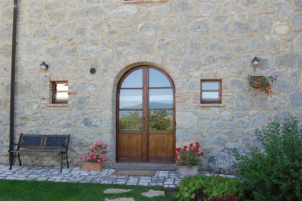 Borgo Fastelli Aparthotel Sarteano Exterior photo
